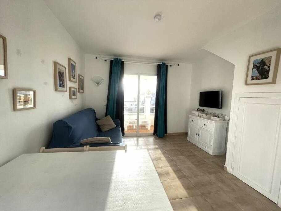 Brut Apartamento Con Piscina 卡拉恩·布拉内斯 外观 照片